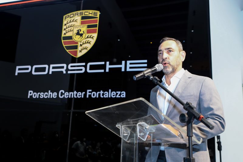 Expedição Brasil - Chegada do Taycan Cross Turismo marca a inauguração oficial do Porsche Center Fortaleza