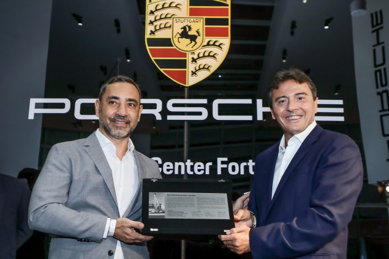 Expedição Brasil - Chegada do Taycan Cross Turismo marca a inauguração oficial do Porsche Center Fortaleza