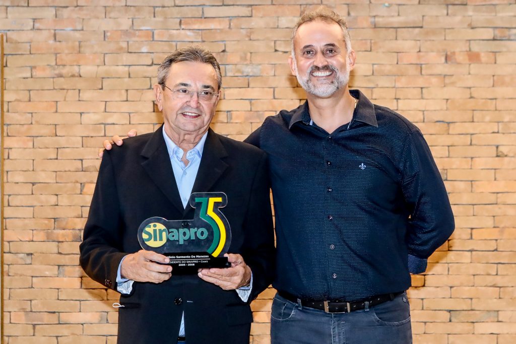 Sarmento De Menezes E Henrique Donato