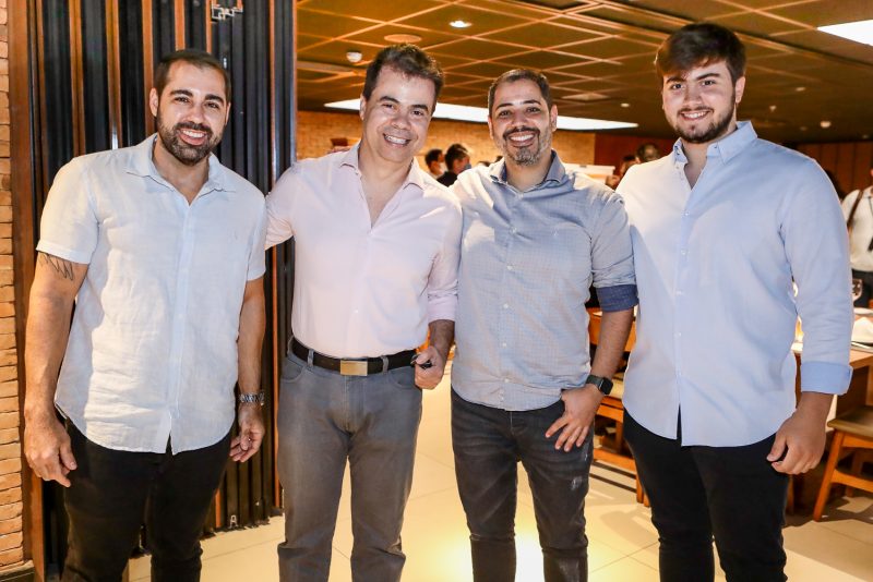 Mercado publicitário cearense - Sinapro Ceará brinda seus 35 anos com homenagem aos ex-presidentes da entidade