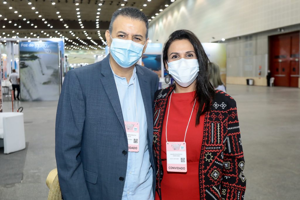 Valdir E Samara Fernandes