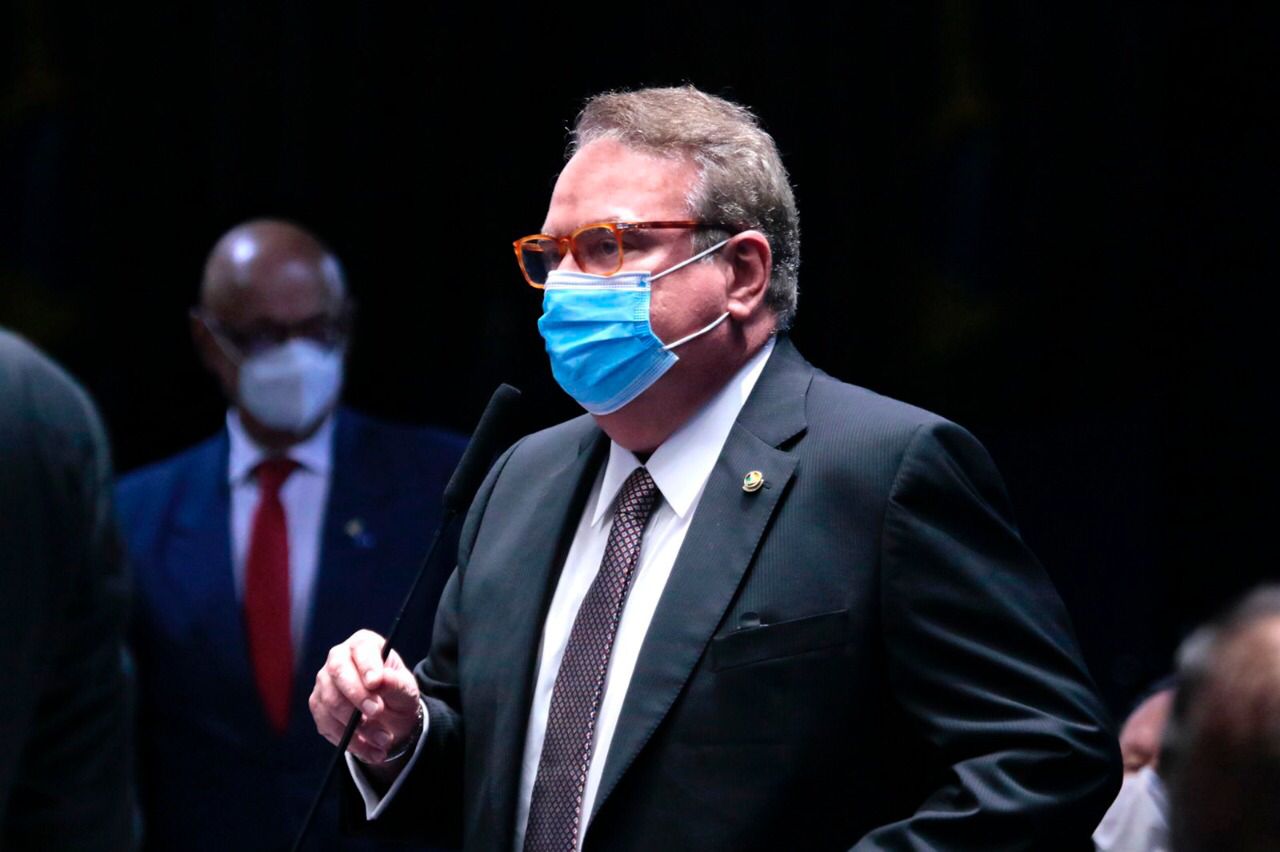 Com protagonismo no Senado, Chiquinho Feitosa amplia seu espaço político