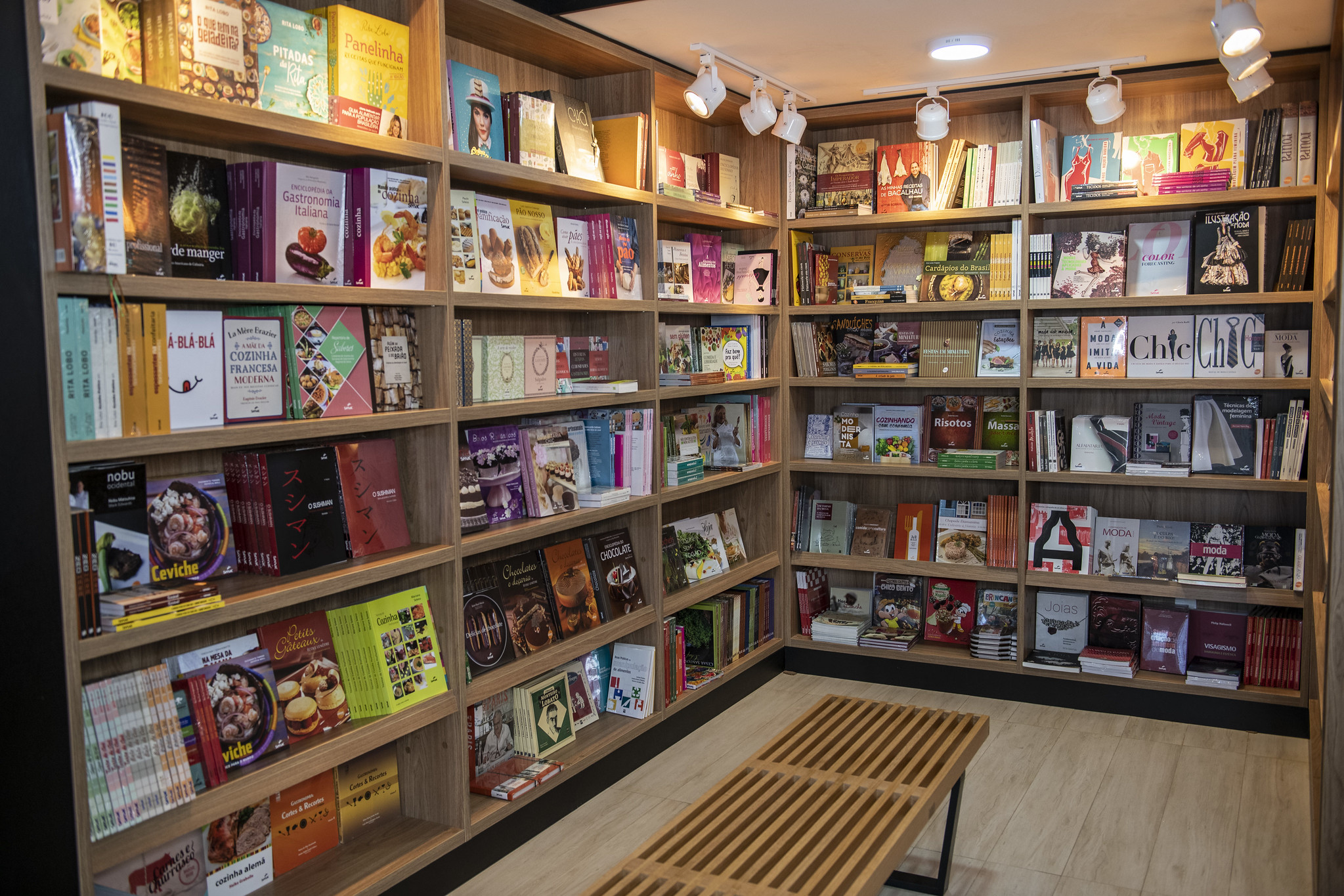 Bazar de Natal da Livraria Senac Ceará tem livros com até 80% de desconto Bazar de Natal da Livraria Senac Ceará tem livros com até 80% de desconto