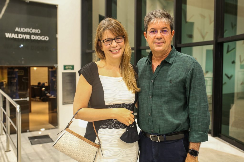 Aline E Emanuel Chaves