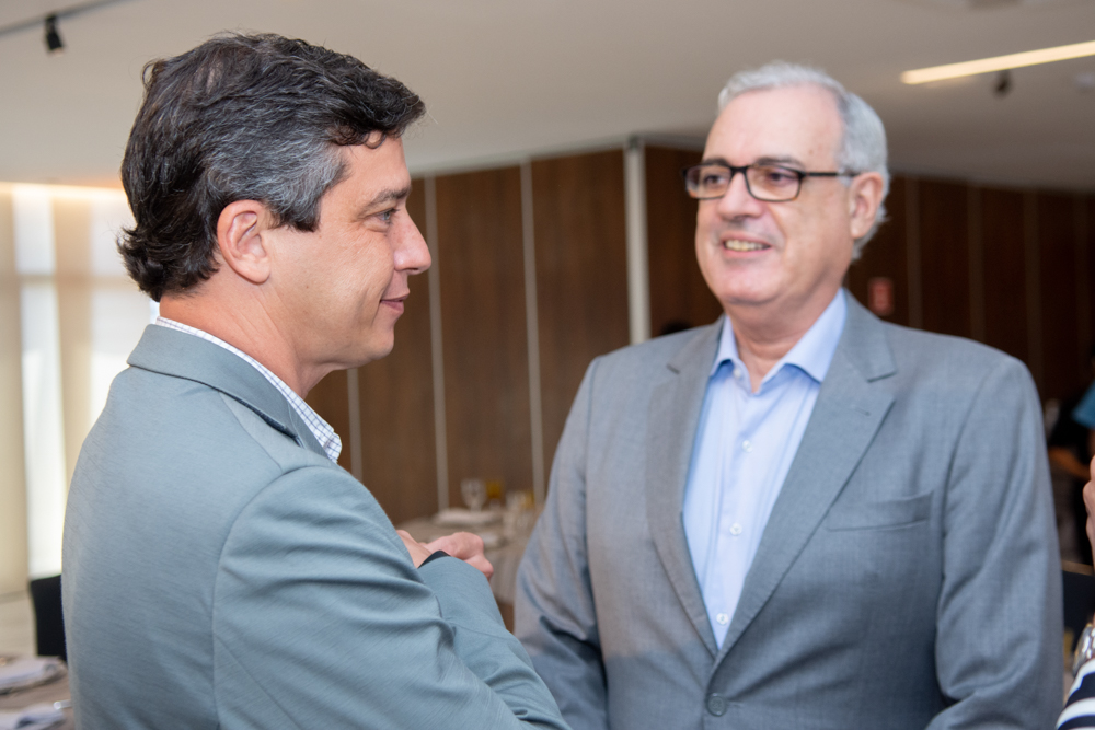 André Siqueira E Urbano Costa Lima