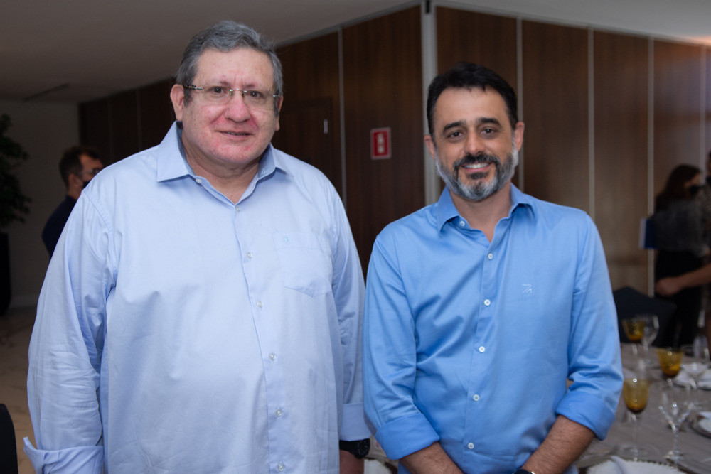 Bessa Júnior E Roberto Caracas