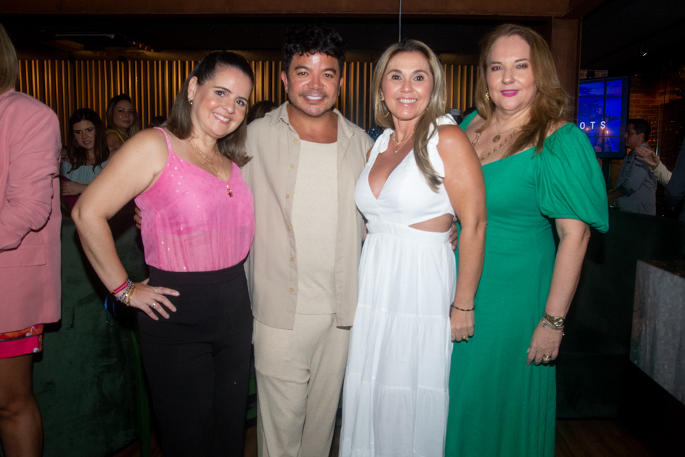 Carolina Bezerra, Rafa Gualberto, Aninha Nobrega E Luiziane Cavalcante