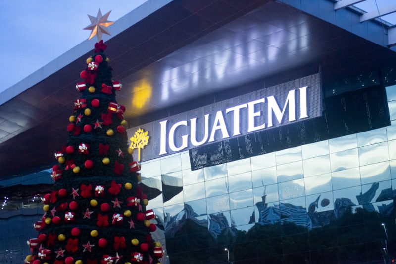 Merry X-mas - Papai Noel do Iguatemi dá boas vindas aos festejos do Natal com carreata pelas ruas da cidade