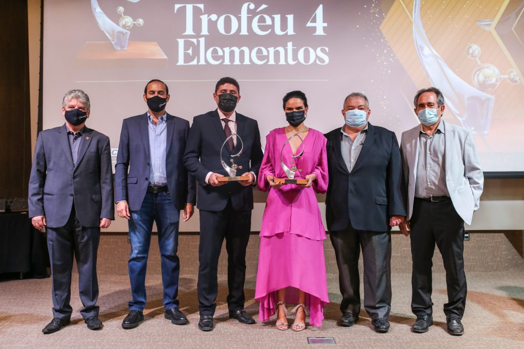 Chico Esteves, Beto Chaves,roberio De Castro,marcos Soares, Izabella Fernandes E João Sergio Borges