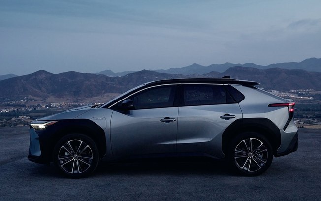 Cta6xzaun7004lf33ux5zu5w8