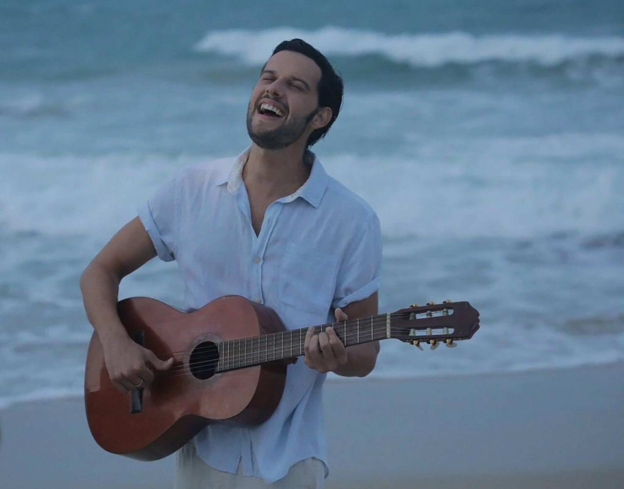 Davi Cartaxo navega pelo pop com o hit “Estrela do Mar”