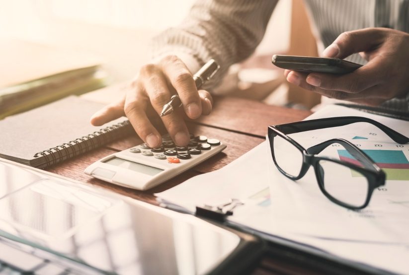 Endividamento das famílias recua para 47,9% Endividamento das famílias recua para 47,9%