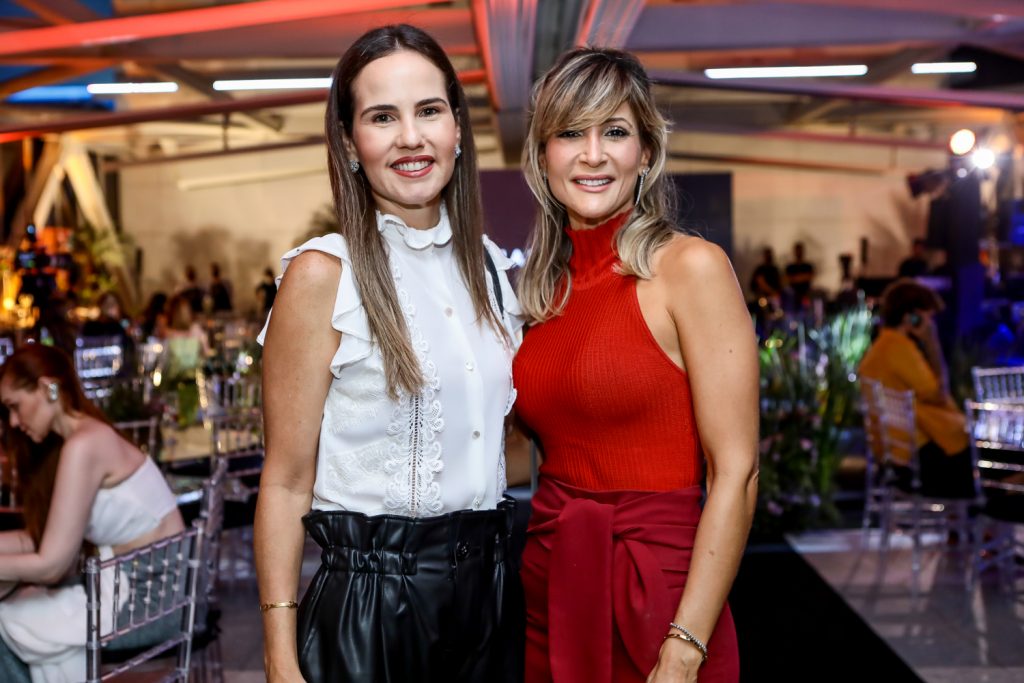 
				Ediane Camara E Bianca Bonorande
				