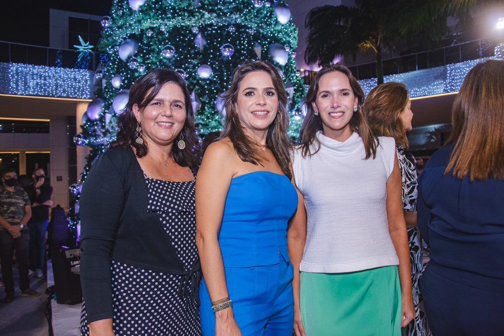 Karine Gomes, Camila Benevides E Renata Santos