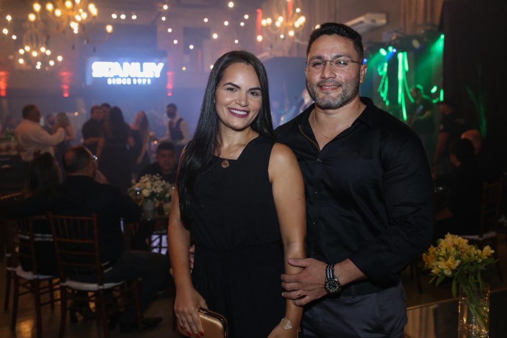 Larissa Viana E Thiago Lima