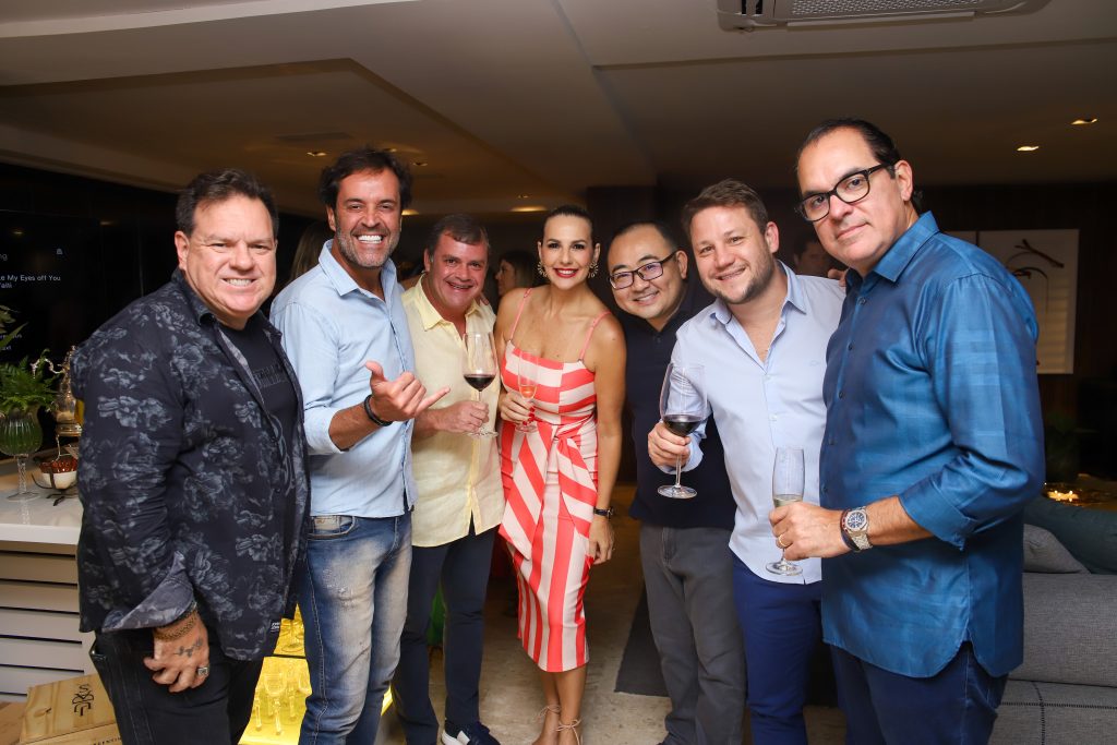 Leonardo Albuquerque, Ceo Da Gft Com Luccas, Buchalla, Débora, Frank, José Eduardo, Representantes Regionais Dos Bancos Parceiros E Henrique Madeirite, Influencer Que Estrela A Campanha Top21 Gft