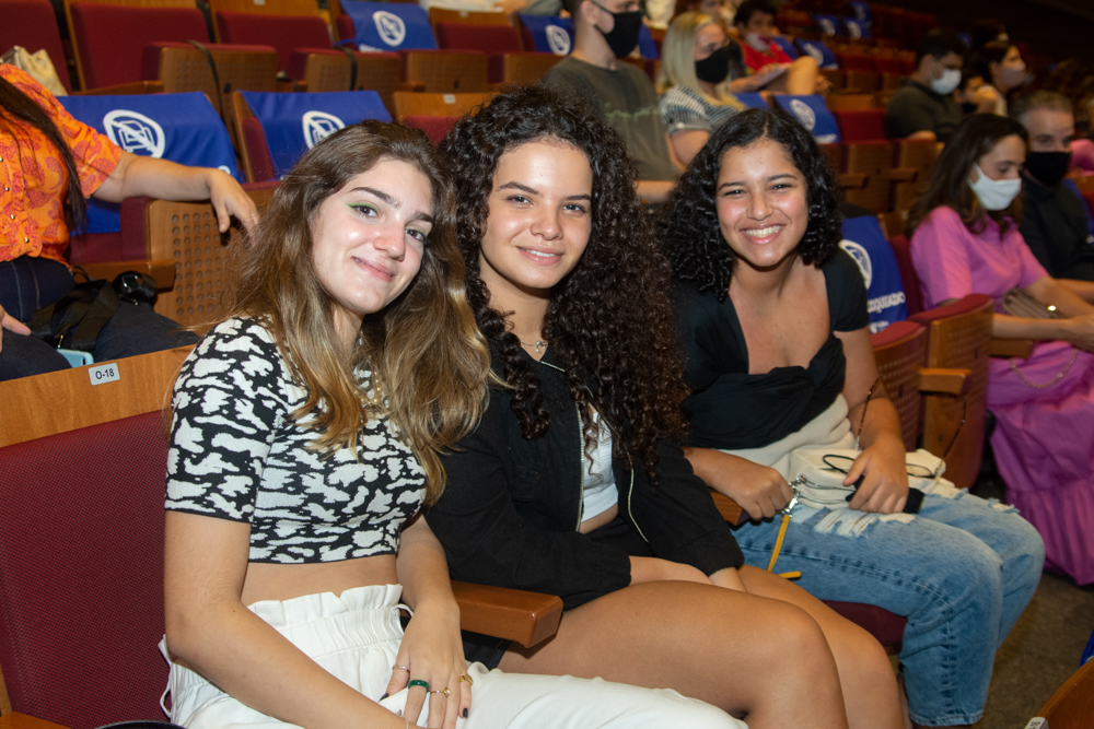 Leticia Esmeraldo, Paula Brasil E Luisa Rosa Ferreira