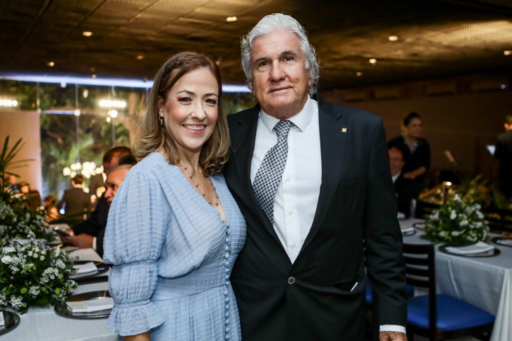 Luciana Martins E Fernando Pessoa