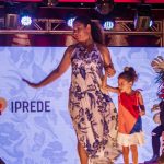 Mães E Filhos Encantam No Desfile Do Projeto Vai Maria