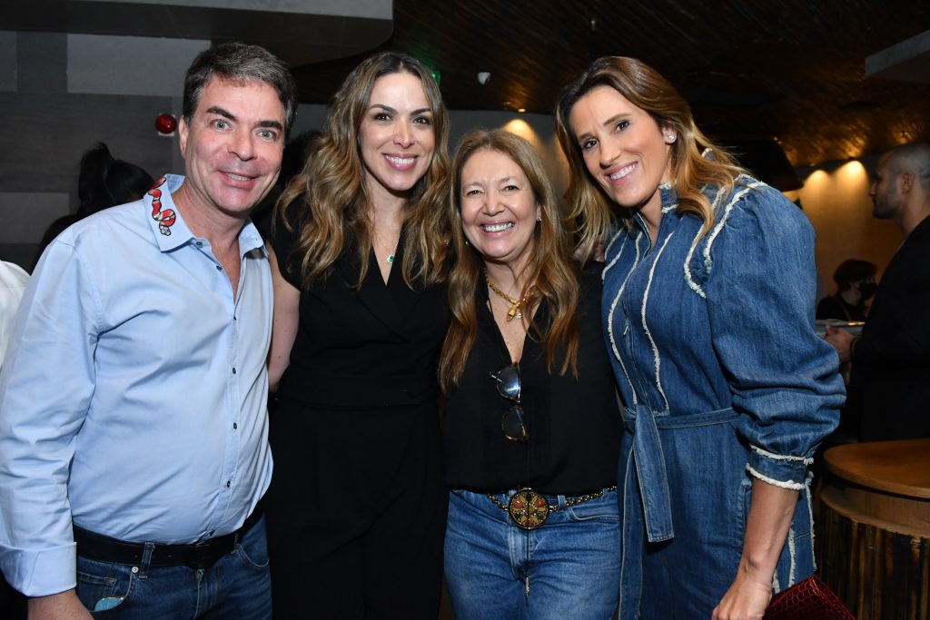 Marcelo Felmanas, Taciana Veloso, Donata Meirelles E Karla Felmanas (3)