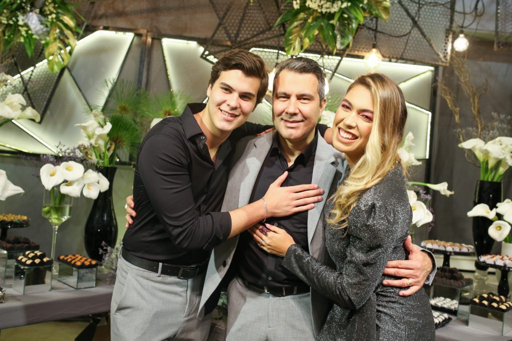 Marcelo Novais, Stanley E Isabelle Leaõ (1)