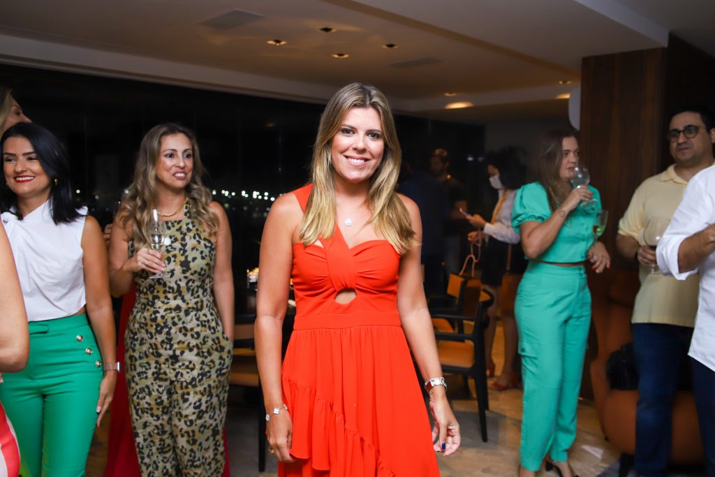 Marina Albuquerque Esposa De Leonardo Albuquerque, Ceo Da Gft Em Jantar De Negócios Combancos Parceiros