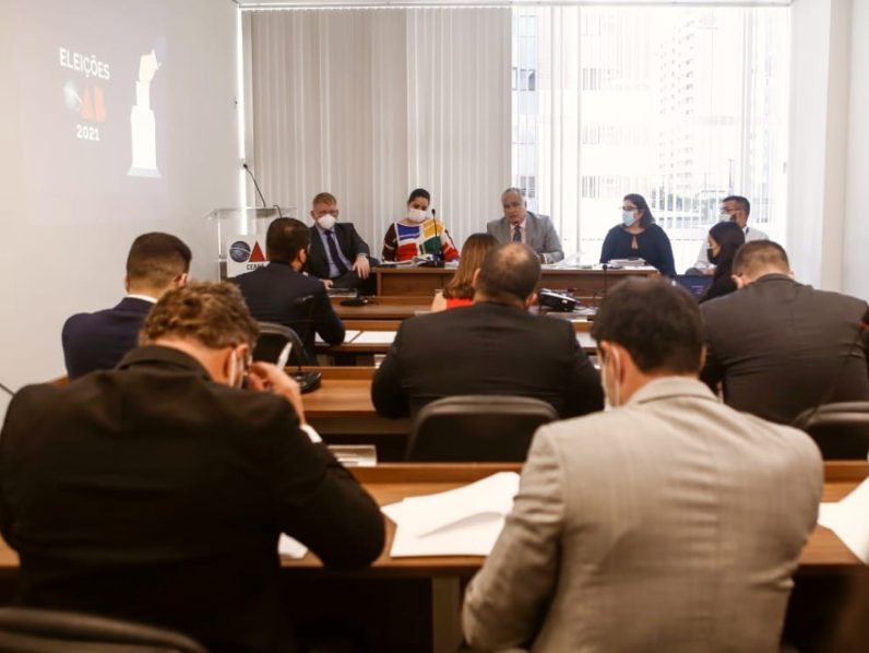 Chapas assinam Termo de Ajustamento de Conduta para as eleições da OAB-CE Chapas assinam Termo de Ajustamento de Conduta para as eleições da OAB-CE