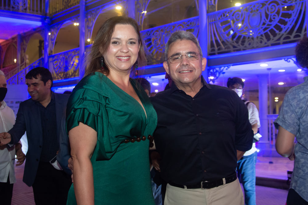 Patricia E Túlio Studart