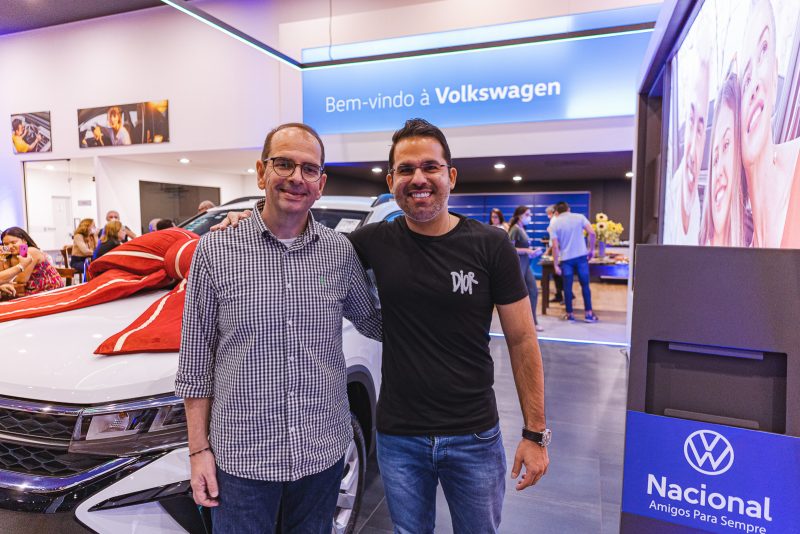 Happening - Nacional Volkswagen promove happy hour para apresentar o novo Taos