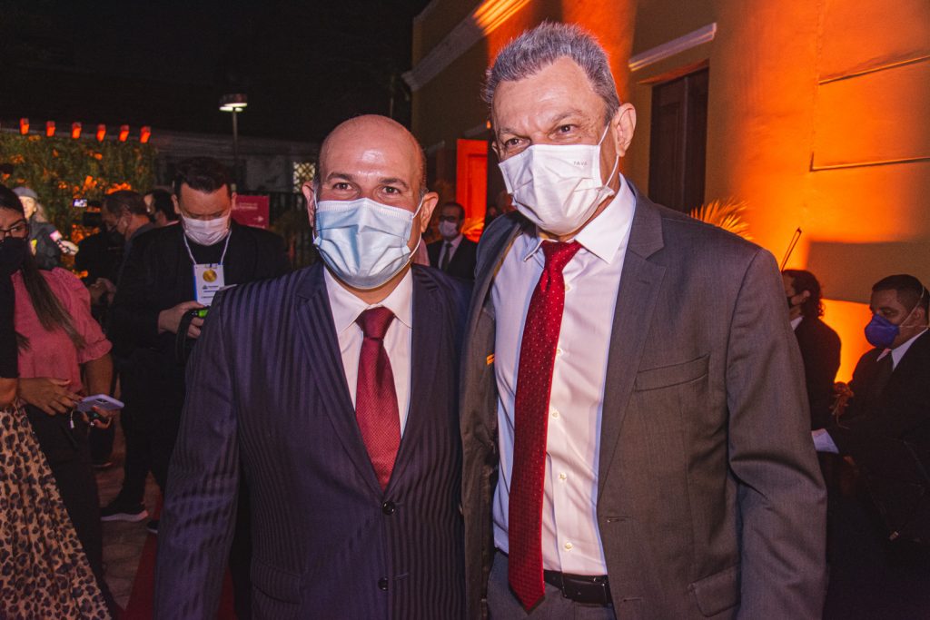 Roberto Claudio E Sarto Nogueira