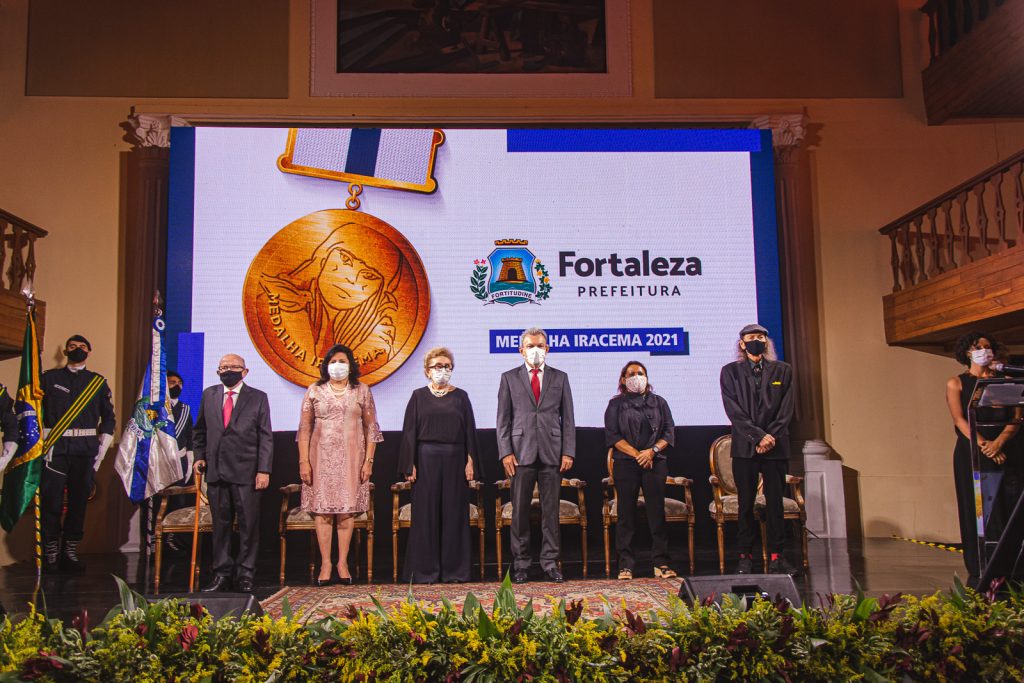 Roberto Claudio, Nailde Pinheiro, Socorro Franca, Sarto Nogueira, Tita Tavares E Ednardo Costa (1)