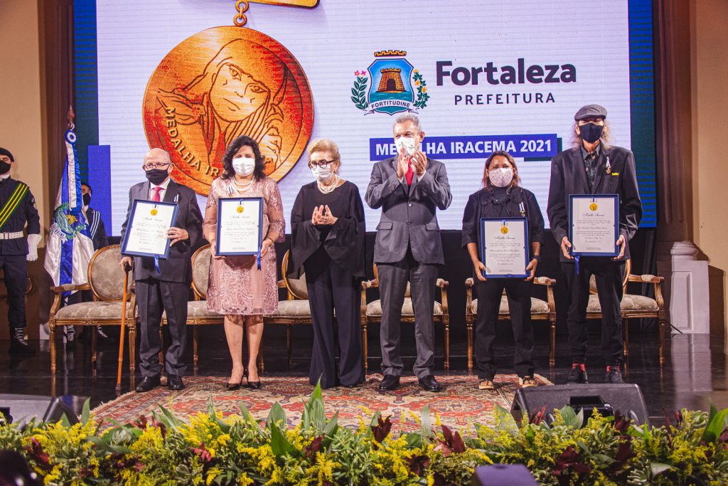 Roberto Claudio, Nailde Pinheiro, Socorro Franca, Sarto Nogueira, Tita Tavares E Ednardo Costa (6)