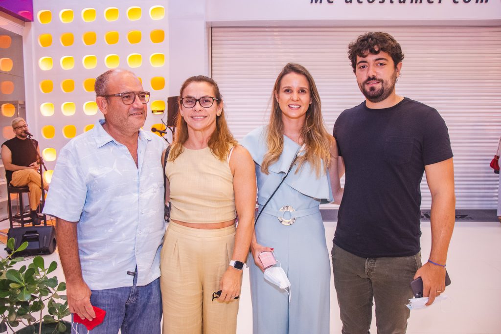 Rodrigo Sales, Adriana Sales, Ana Luiza E Rodolfo Laureano