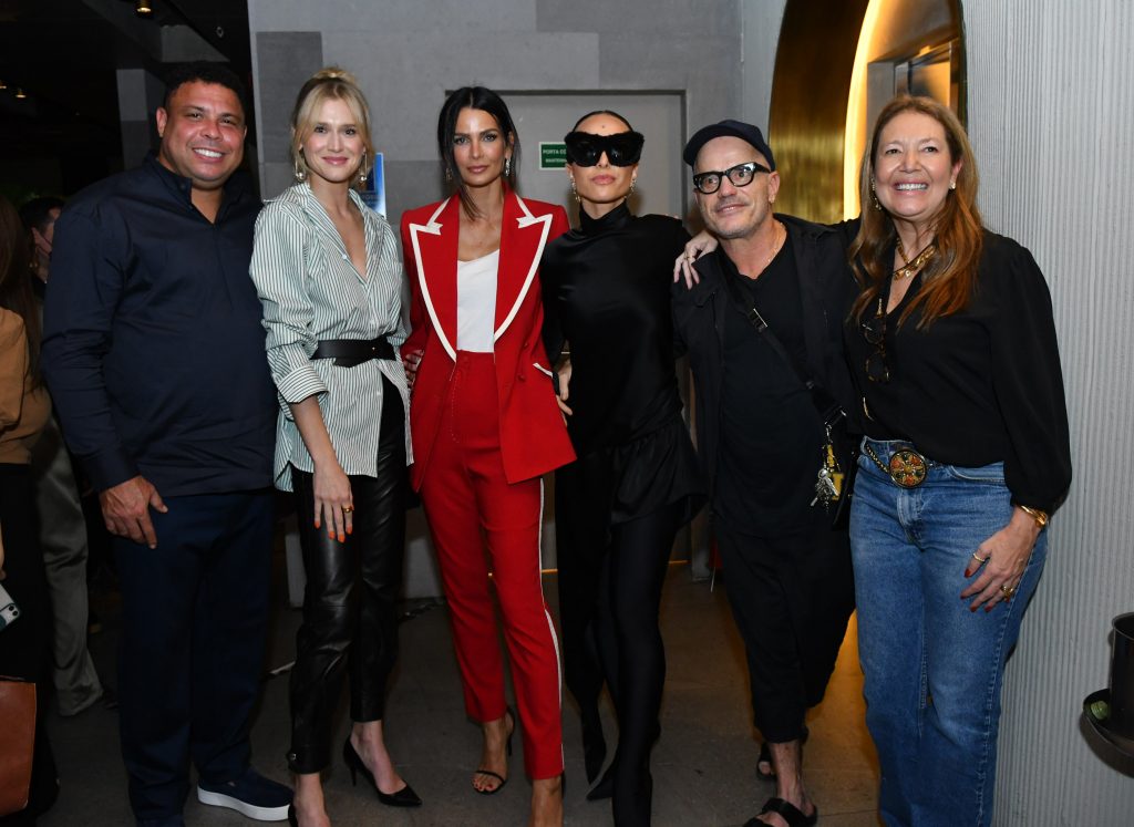 Ronaldo Nazario, Celina Locks, Fernanda Motta, Sabrina Sato, Giovani Bianco E Donata Meirelles (2)