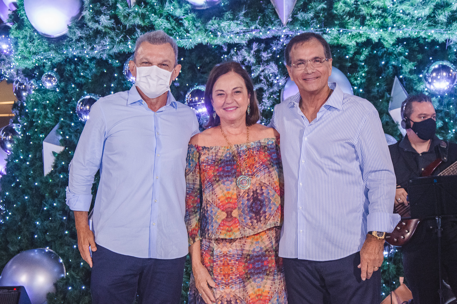 Com show de Giovana Bezerra e Paulo Benevides, Beto Studart abre a programação de Natal do BS Design