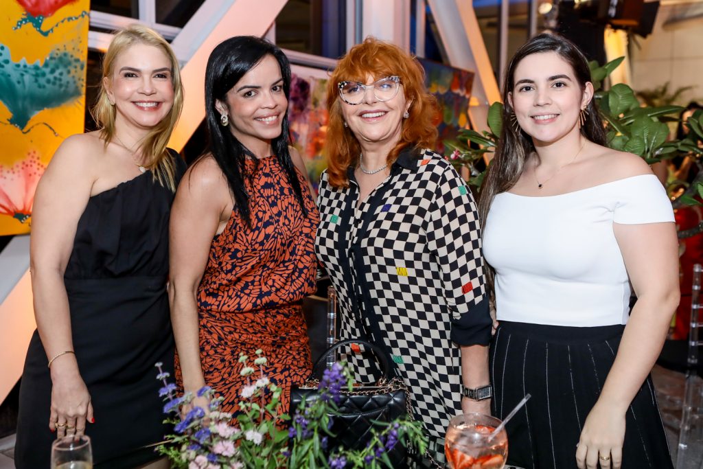 
				Sheila Melo, Katiane Virna, Gleides Sido E Juliana Matos
				
