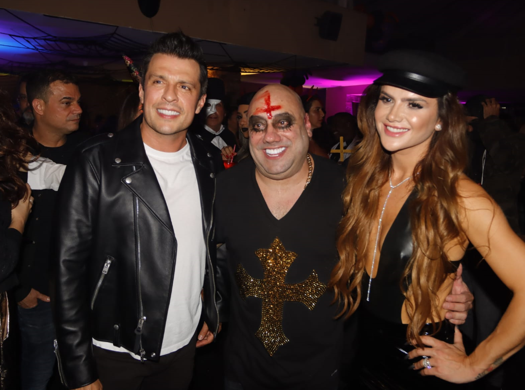 Joaozinho King reúne bacanas em festa de aniversário na Barra da Tijuca