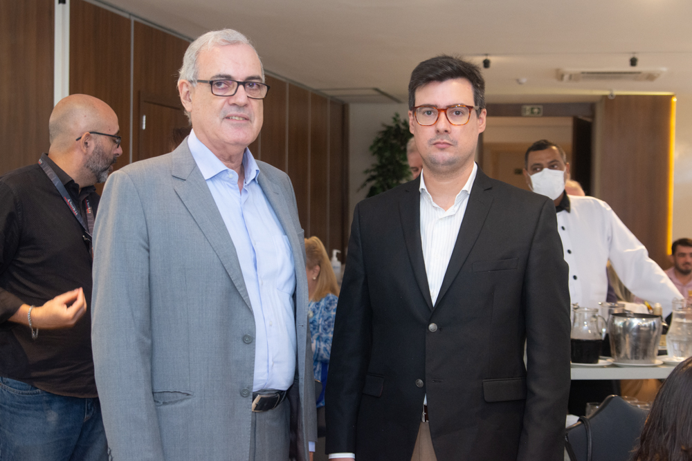 Urbano E Urbano Costa Lima Filho