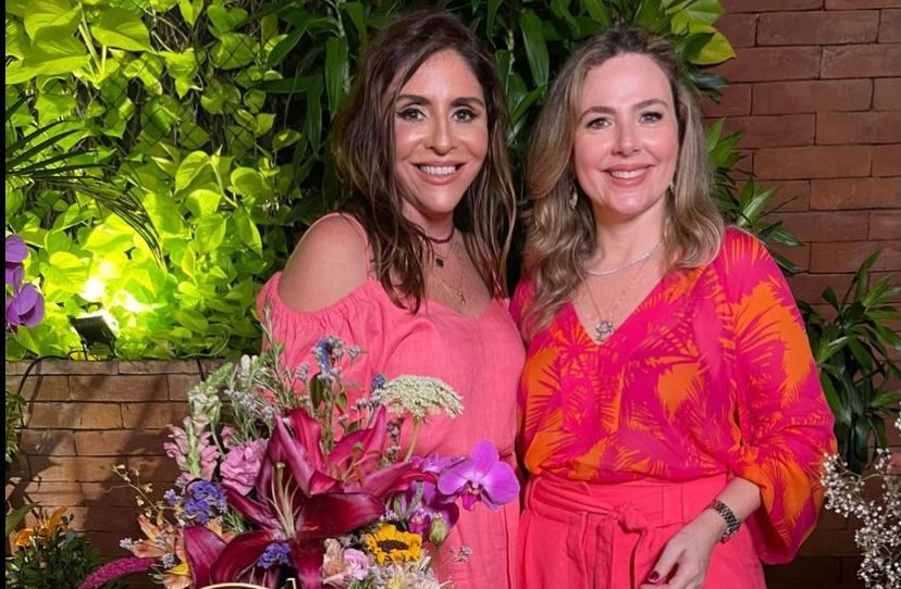 Suyane Dias Branco e Cristiane Faria brindam juntas a chegada da nova idade no Balcone Restô