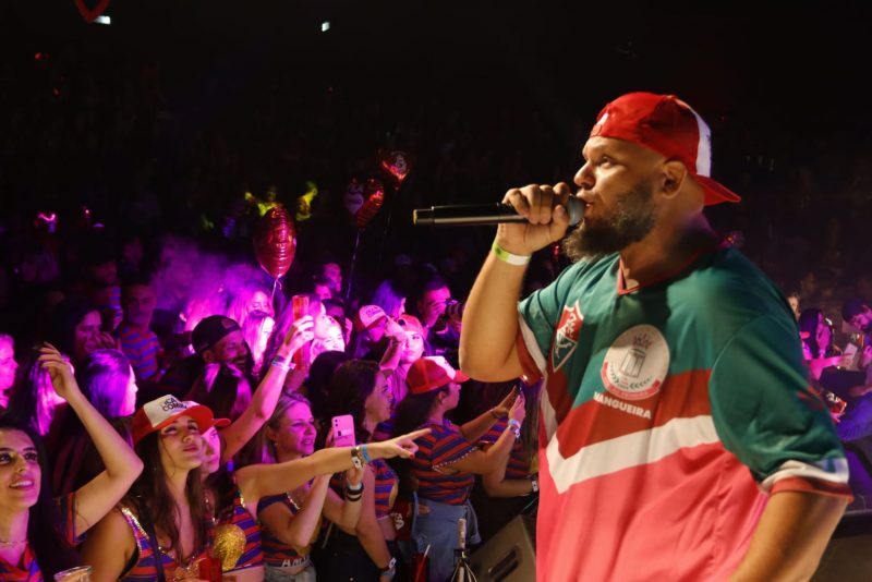 Agito no RJ - “Explode Coração” movimentou o Morro da Urca na véspera do feriado