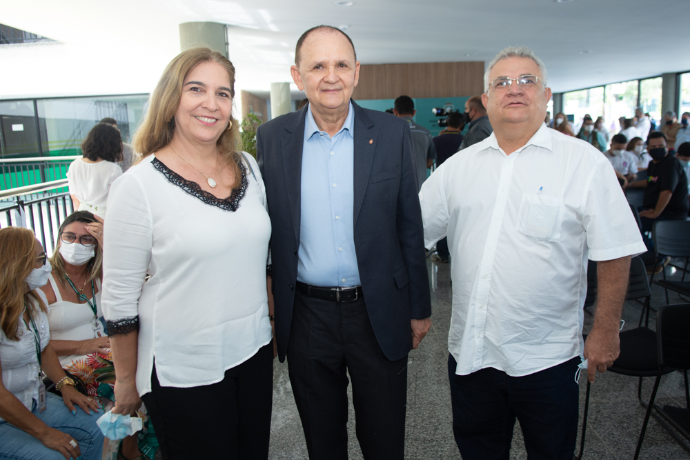 Adriana Pedrosa, Francisco Caminha E Vanderley Pedrosa (1)