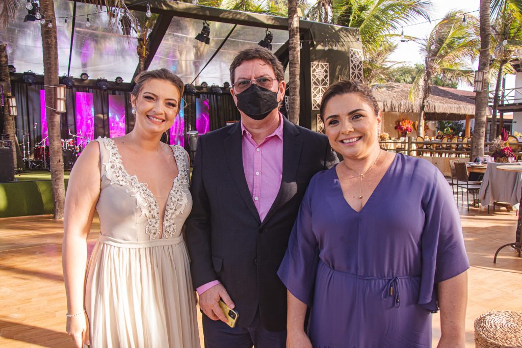 Aline Carvalho, Lucio Gomes E Adriana Gomes