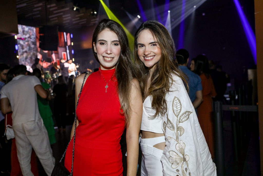 Amanda Rodrigues E Isabella Machado