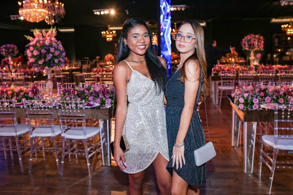 Ana Alves E Clara Santos