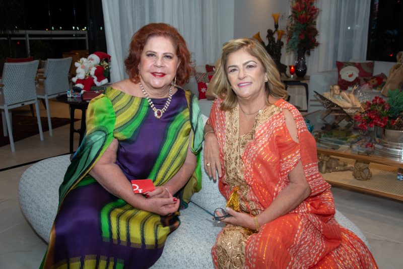 NUIT DE NOËL - Em noite de pura alegria, Carla Lima reúne a família para celebrar o Natal