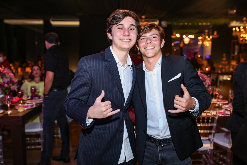 Andre Dhaer E Thomas Oliveira