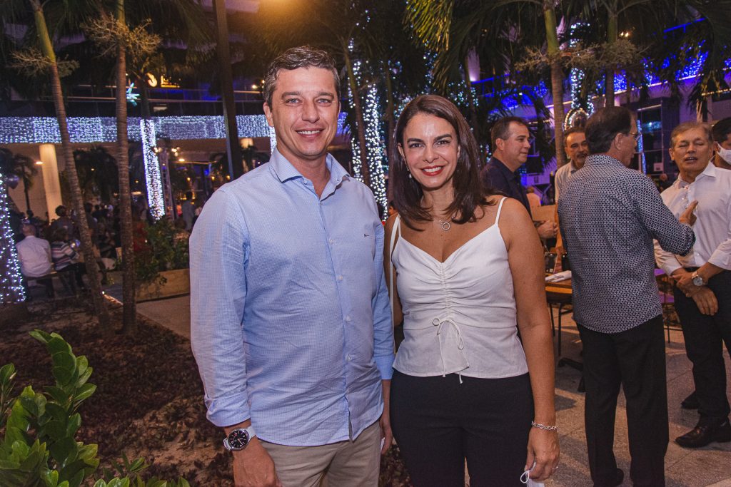 
				Andre Siqueira E Juliana Barroso
				