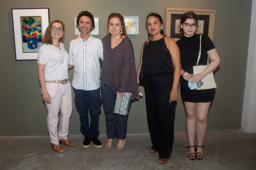 Andrea Dall'olio, 888888 Marcela Brasileiro, Christianne Silton E Valentina Brasileiro