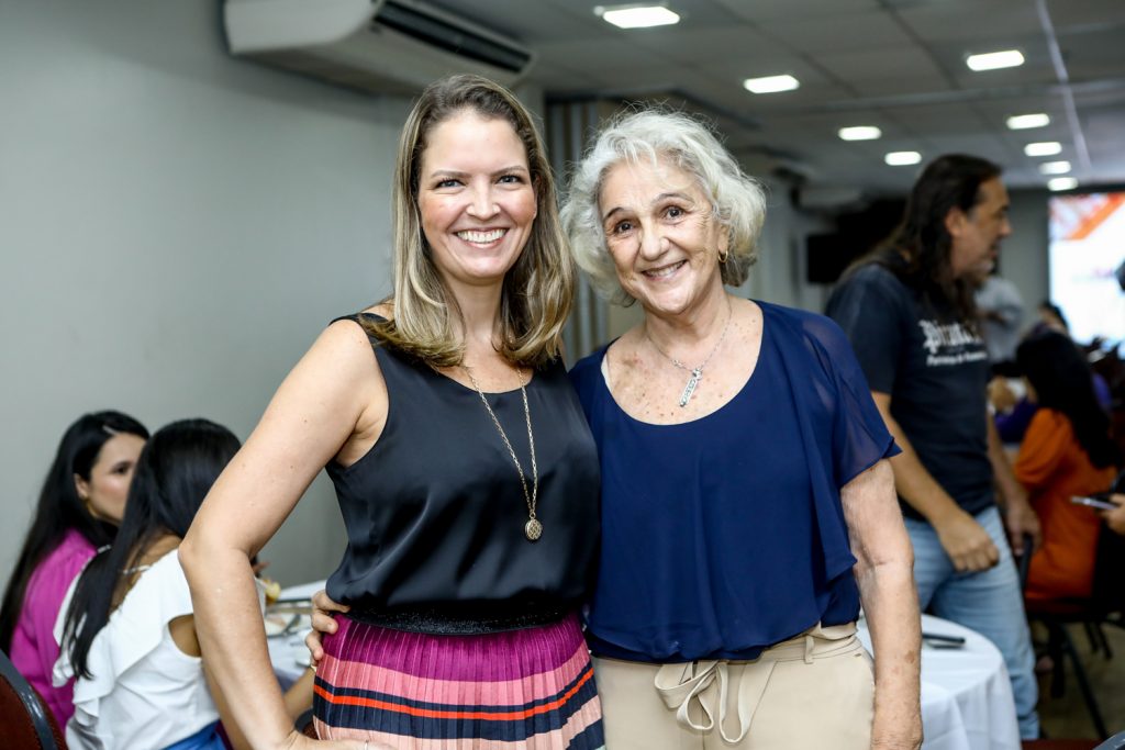 Andrea Studart E Aparecida Fernandes