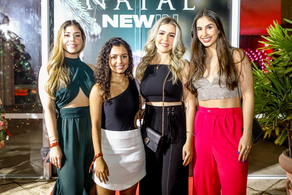 Barbara Falcao, Larissa Catelo, Paula Linhares E Clara Nogueira